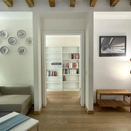 Joivy Cosy Ticinese Retreat 1-bed Flat Near The Duomo 公寓 米兰